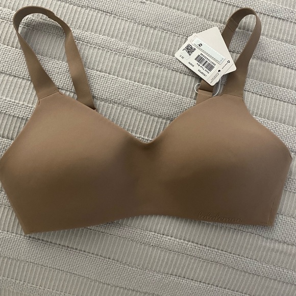 Brand new Lululemon Hold True bra - Picture 1 of 3